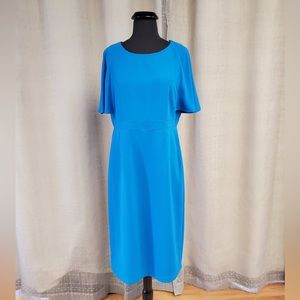 Blues dress with short sleeve.
